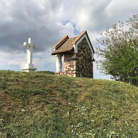 Kali Kerted Vendeghazak Lidi Neni Haza Dom wakacyjny *